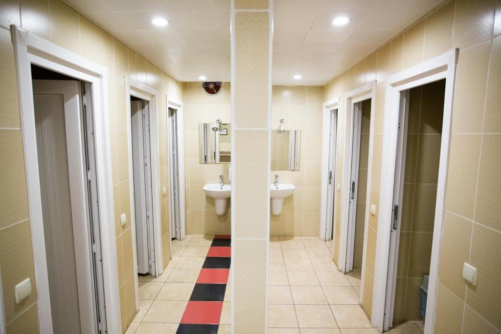 Agora Hostel Истанбул Екстериор снимка