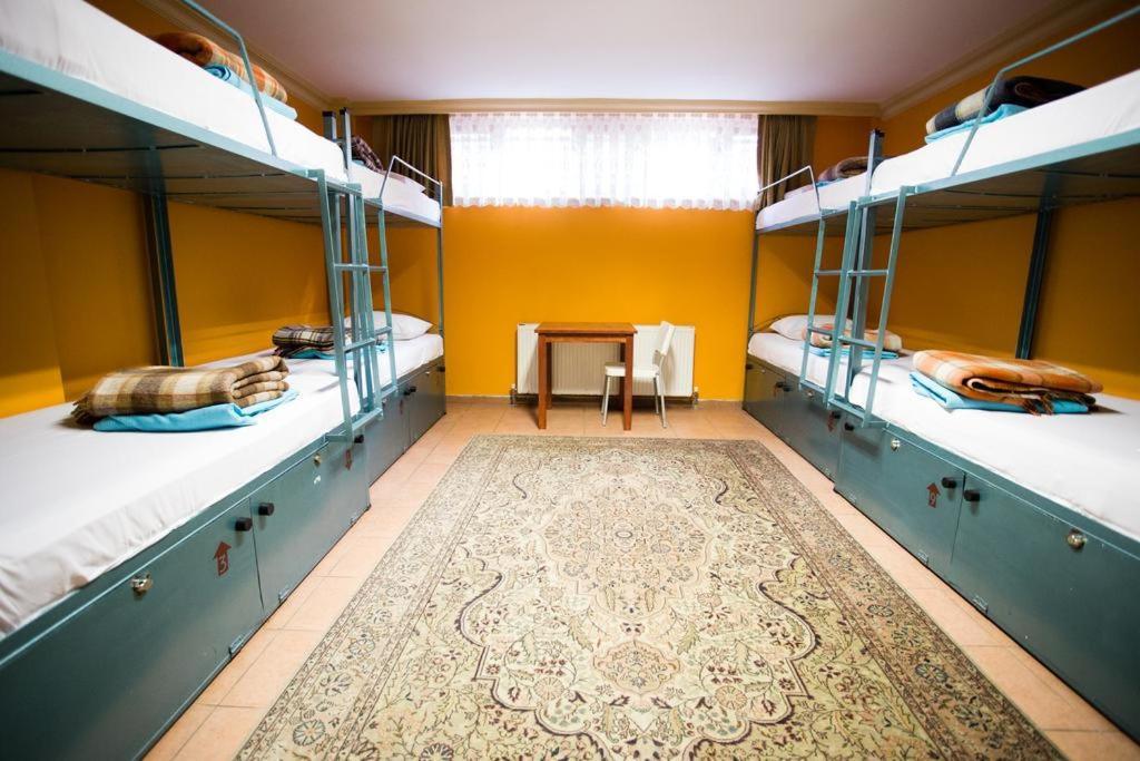 Agora Hostel Истанбул Екстериор снимка