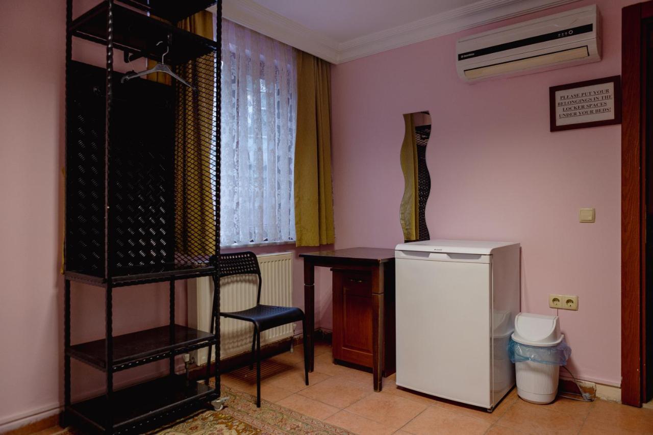 Agora Hostel Истанбул Екстериор снимка