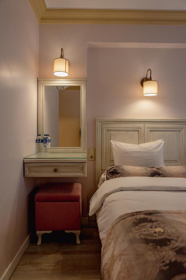 Agora Hostel Истанбул Екстериор снимка