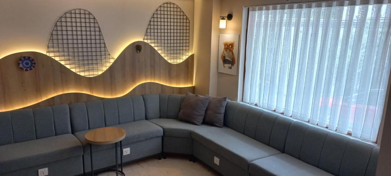 Agora Hostel Истанбул Екстериор снимка